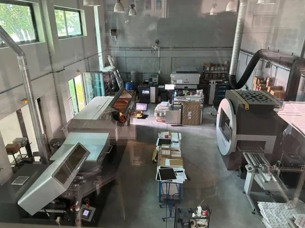 Local d'activité 310 m²