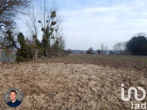 Terrain 721 m²