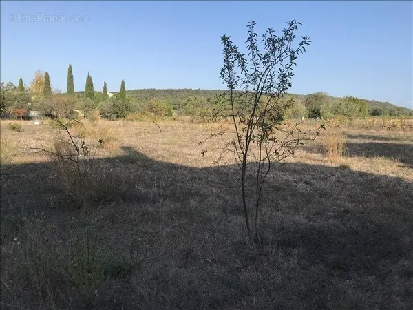 Terrain 468 m²