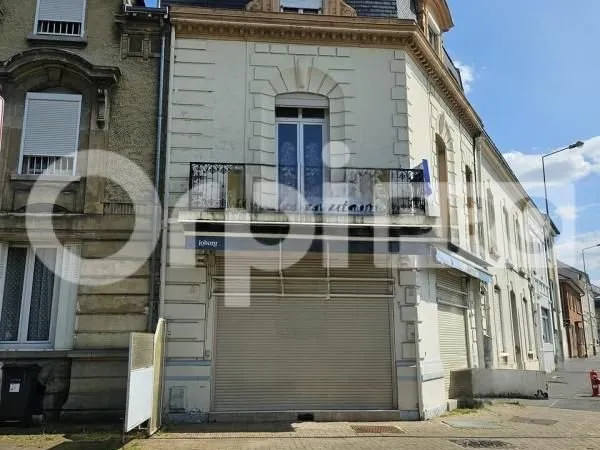 Bâtiment 162 m²