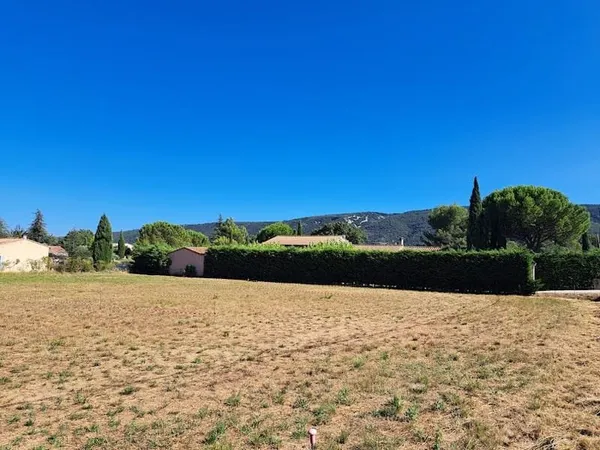 Terrain 1430 m²