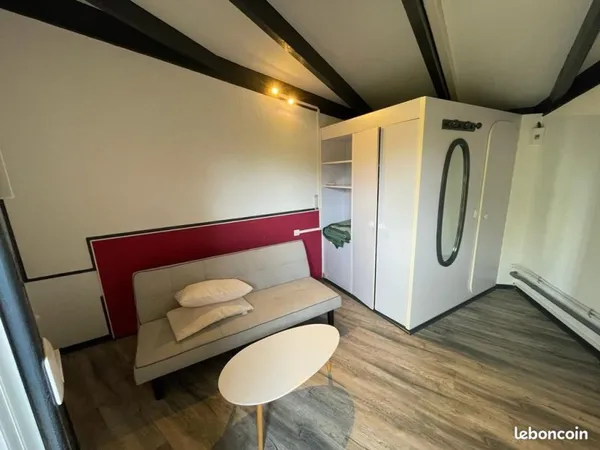 Appartement Location Escolives-Sainte-Camille 1p 14m² 390€