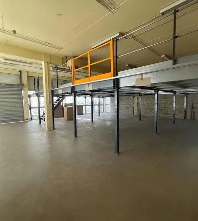 Local 350 m²