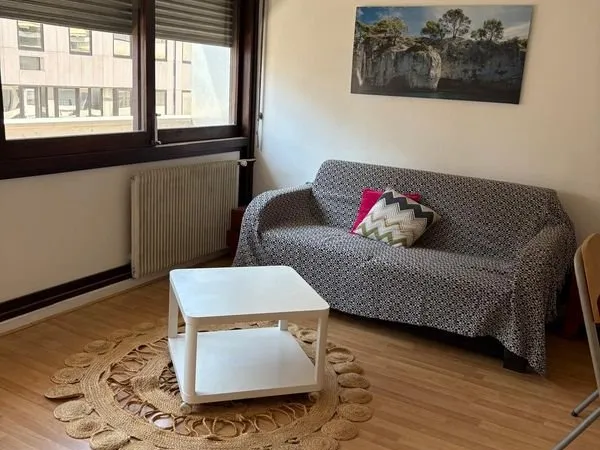 Location studio Paris 14e - 29m2