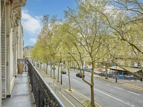 Appartement 5 pièces 175 m²