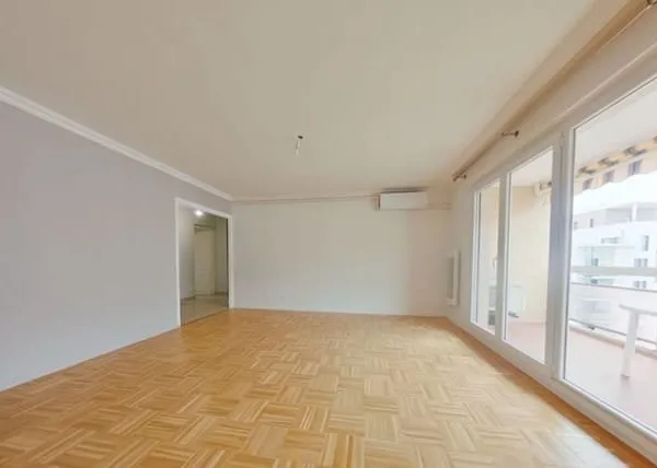 APPARTEMENT 4 PIECES // LYON 8EME