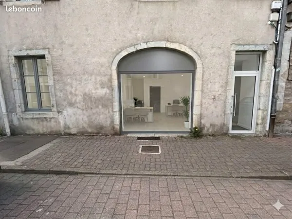 Local commercial 60m2 Poligny