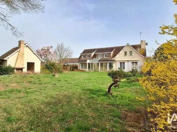 Maison 6 pièces 259 m²