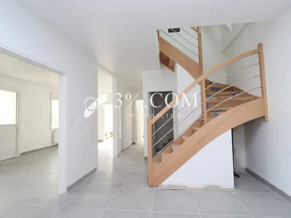 A LOUER Maison rénovée - Sud de Rennes Pont Réan / Goven