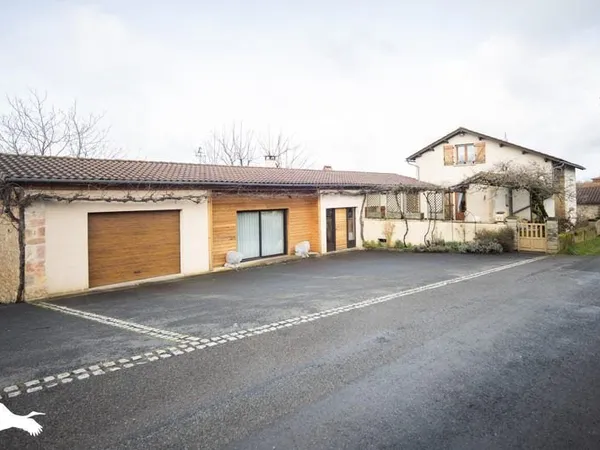Maison en pierre de 4 pièces principales