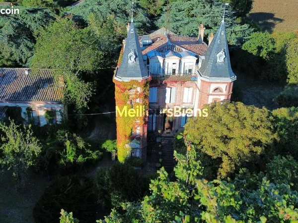 Propriété 16 pièces 415 m²