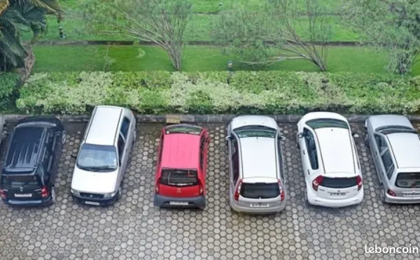 Emplacement de parking