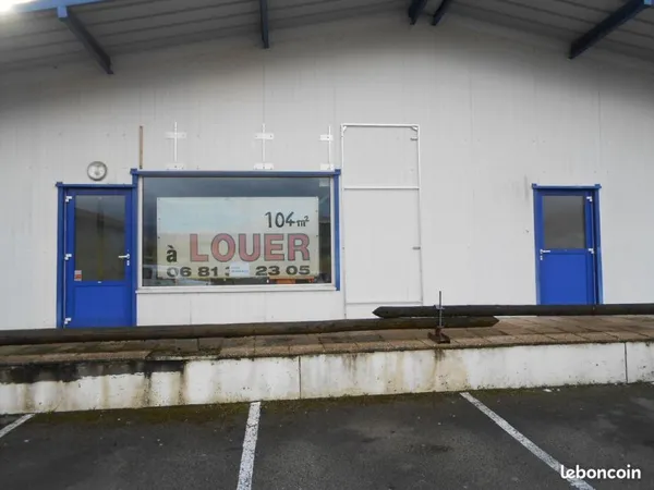 LOUE Local Commercial 96 m²