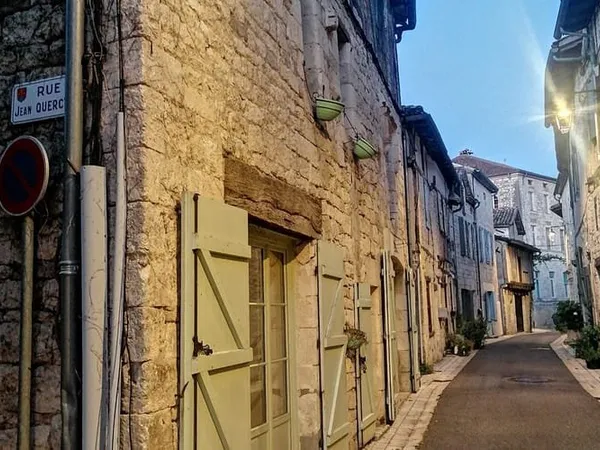 Maison 4 pièces 218 m²
