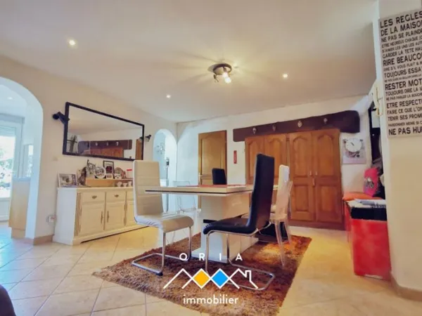 Maison 6 pièces 162 m²