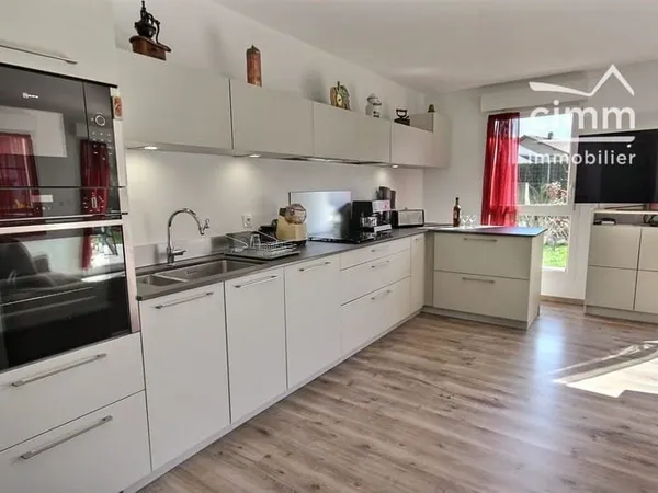 A VENDRE TANINGES (74440) APPARTEMENT T4 EN REZ-DE-JARDIN