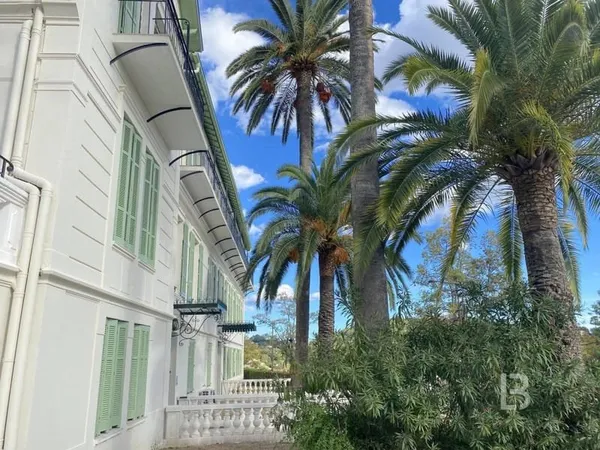 Appartement 3 pièces 122 m²