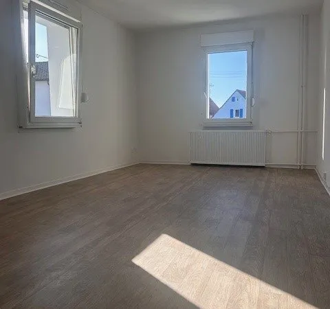 2 pièces rénové sur VILLAGE-NEUF