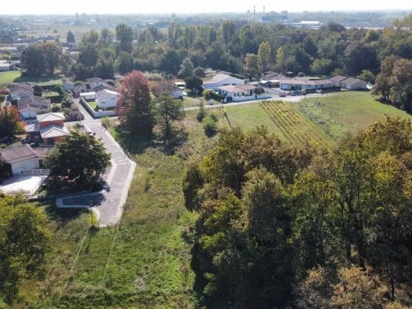 Terrain constructible 600 m²