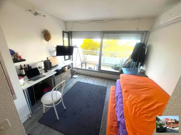Studio en première ligne