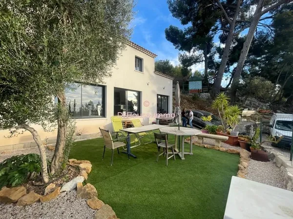 VILLA NEUVE T5 jardin ALLAUCH Vue dégagée piscinable