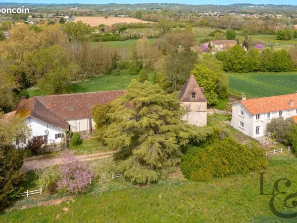 Maison 9 pièces 208 m²