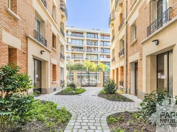 NEUILLY / LEVALLOIS - RUE DE VILLIERS - 3 PIECES - 2 CHAMBRES