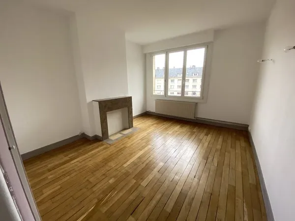 APPARTEMENT T2 EN PLEIN COEUR DU CENTRE VILLE