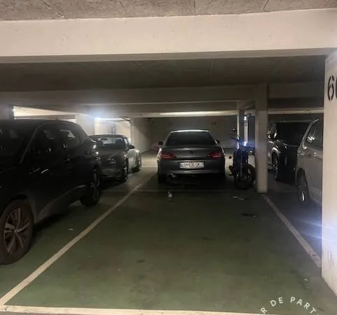 Garage/Parking