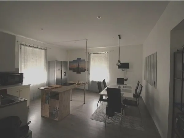 Appartement 3 pièces 66 m² avec place de parking - Gray centre