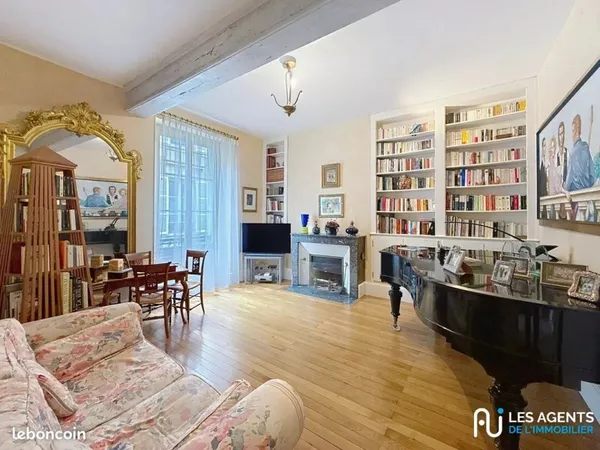 Maison 10 pièces 286 m²