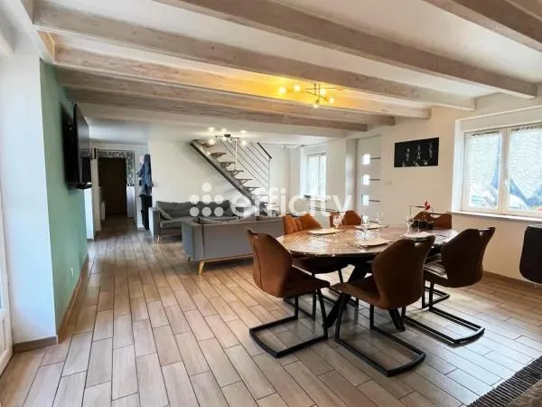Maison 5 pièces 143 m²