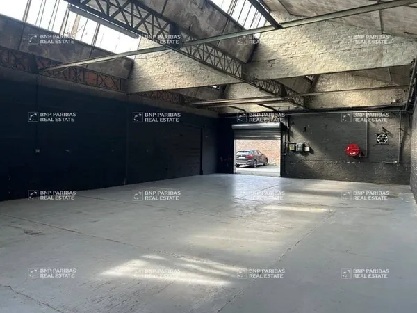 Local d'activité 1200 m²