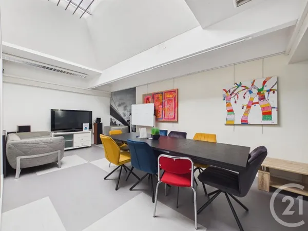 Bureaux 1 pièce 138 m²