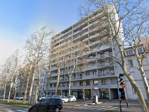 F2 AVEC BALCON