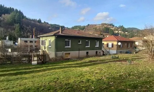 Maison indépendante dans quartier calme