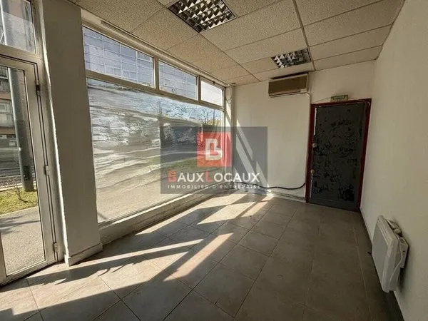 Local commercial 97 m²
