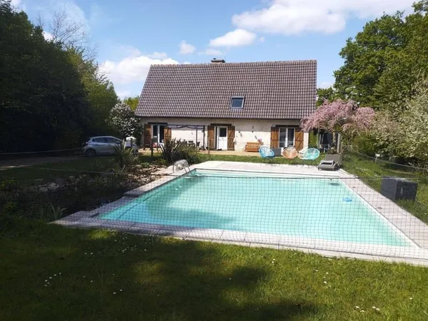 Maison 7 pièces 180 m²