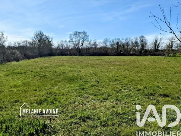 Terrain 966 m²