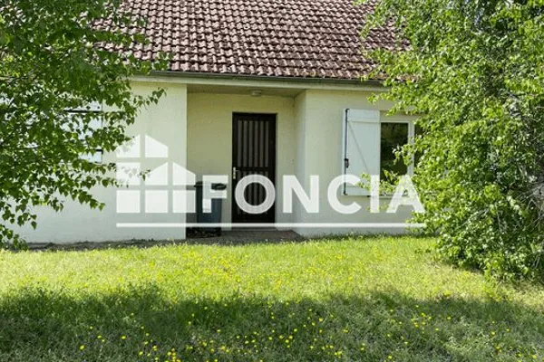 Maison Location Les Bordes 3p 79m² 693€