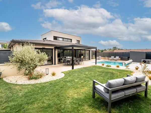 Belle villa contemporaine
