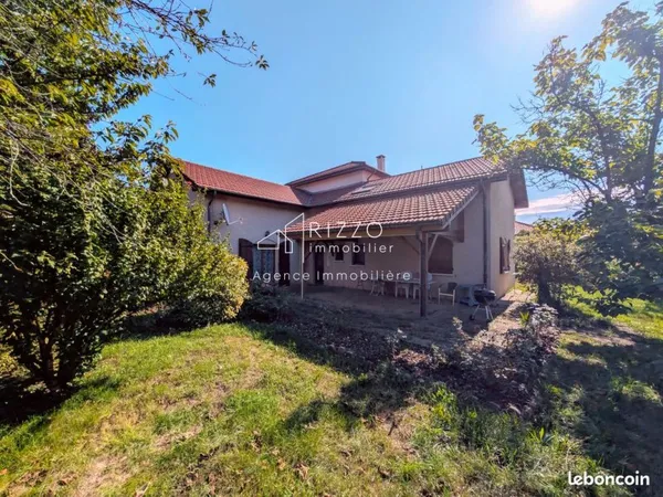 Maison 6 pièces 165 m²