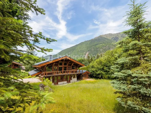 Maison 5 pièces 164 m²