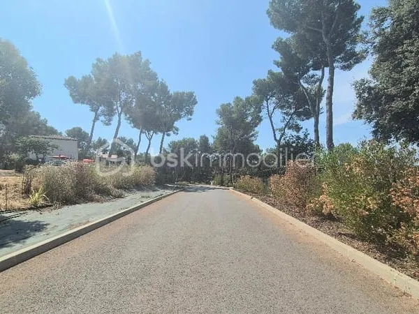 BEAU VEZE - APPARTEMENT REZ DE JARDIN 59 M² - TERRASSE - STATIONNEMENT PRIVATIF - CADRE CAMPAGNE