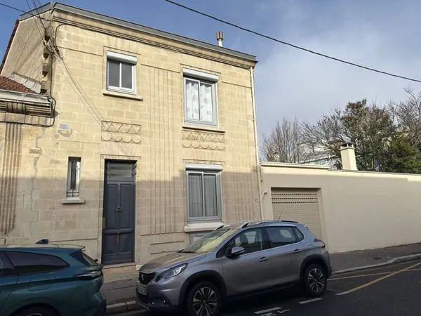 Maison 6 pièces 182 m²