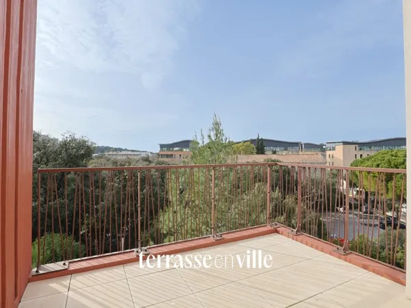 MAZARGUES - T2 45 M2 TERRASSE 10 M2 - RESIDENCE RECENTE AVEC