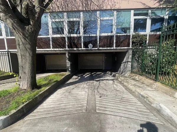 Parking 12 m²