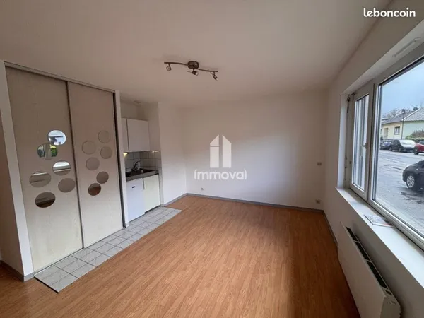 Studio 1 pièce 25 m²