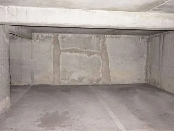 Parking 12 m²