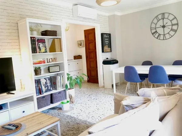 Dans résidence sécurisée en centre-ville, bel appartement T4 de 78.05 m² avec balcons + cave